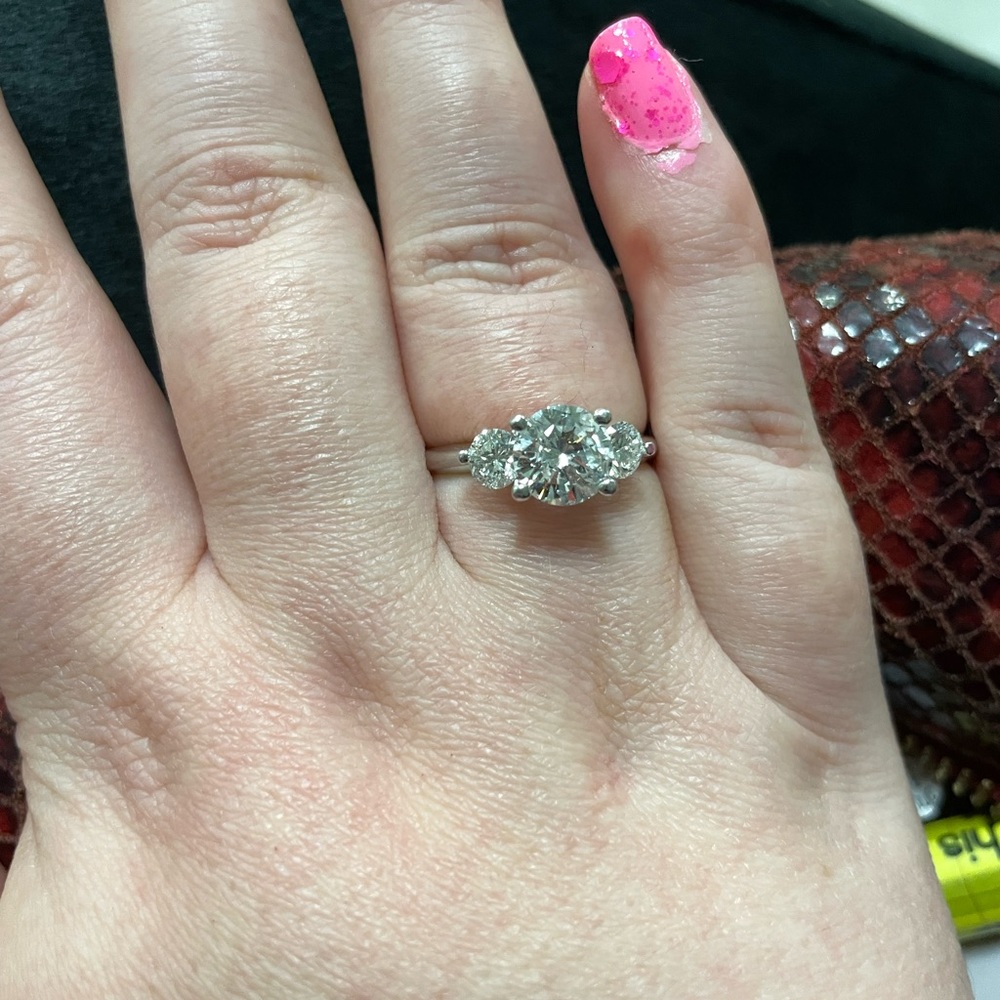 Gorgeous Diamond ring like new